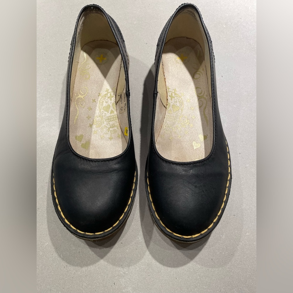 Like new Dr. Martens Christina flats. Size 7